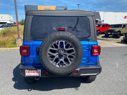 2025 Jeep Wrangler Sahara