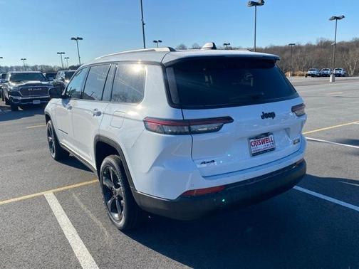 2025 Jeep Grand Cherokee L Laredo