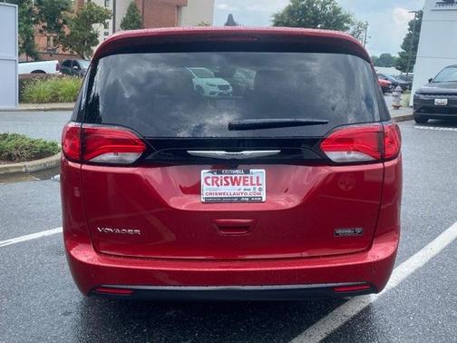 2026 Chrysler Voyager LX