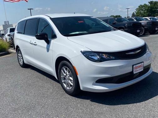 2026 Chrysler Voyager LX