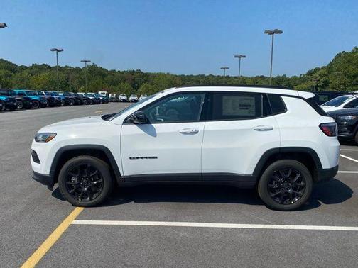 2025 Jeep Compass Latitude
