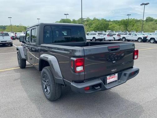 2024 Jeep Gladiator Sport