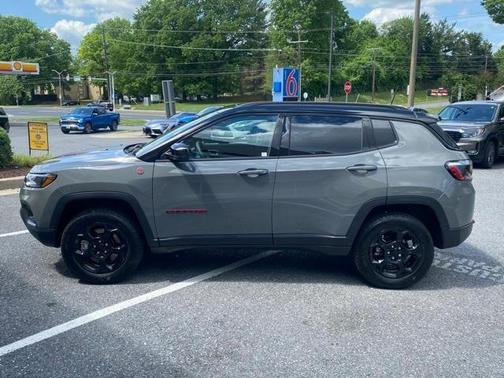2023 Jeep Compass Trailhawk