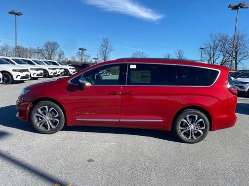2026 Chrysler Pacifica Pinnacle