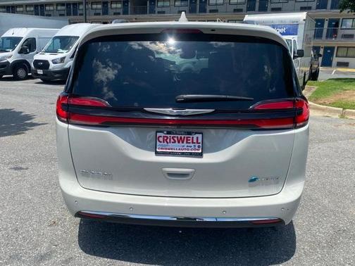 2021 Chrysler Pacifica Hybrid Touring L
