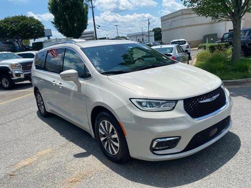 2021 Chrysler Pacifica Hybrid Touring L