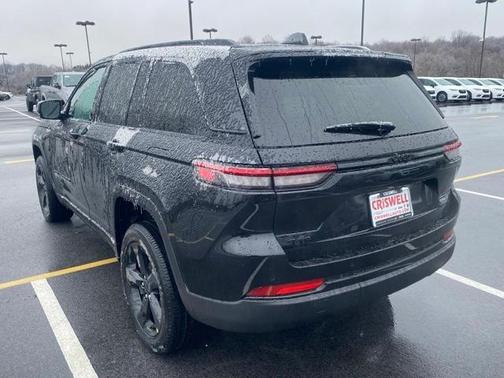 2025 Jeep Grand Cherokee Laredo
