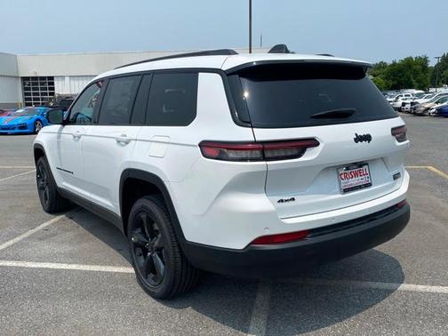2025 Jeep Grand Cherokee L Laredo
