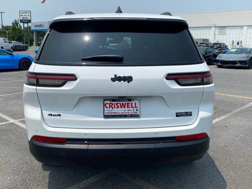 2025 Jeep Grand Cherokee L Laredo