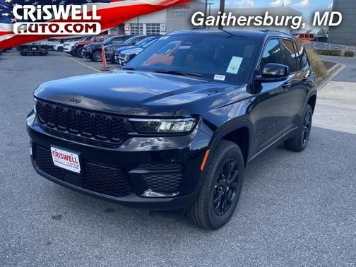 2025 Jeep Grand Cherokee Laredo