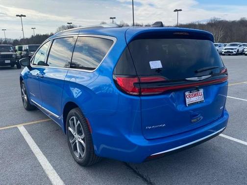 2026 Chrysler Pacifica Pinnacle