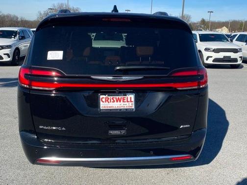 2026 Chrysler Pacifica Pinnacle