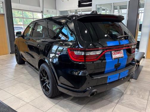 Black Clearcoat 2026 Dodge Durango SRT Hellcat