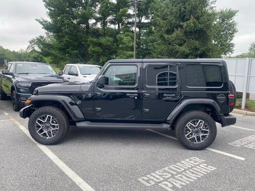 2025 Jeep Wrangler Sahara