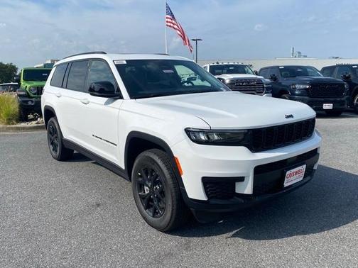 2025 Jeep Grand Cherokee L Laredo