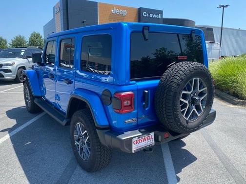 2025 Jeep Wrangler Sahara