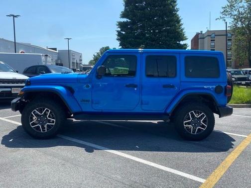 2025 Jeep Wrangler Sahara