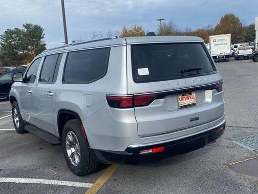 2024 Jeep Wagoneer L Base