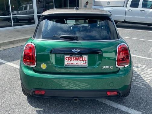 2024 MINI SE Hardtop Cooper