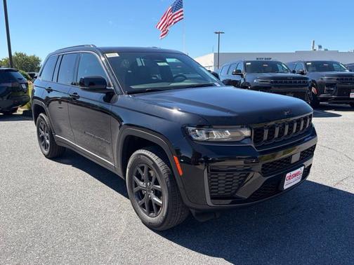 Black 2027 Jeep Grand Cherokee