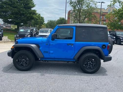 2025 Jeep Wrangler Sport