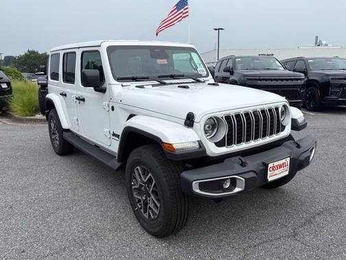 Bright White Clearcoat 2026 Jeep Wrangler Sahara