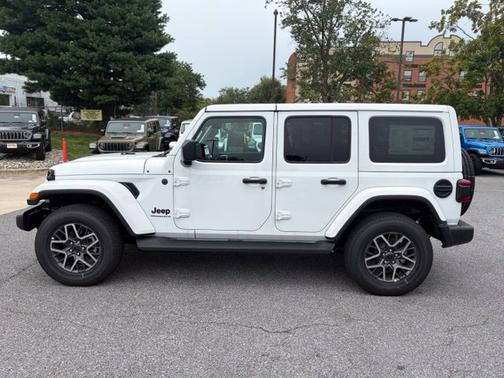 Bright White Clearcoat 2026 Jeep Wrangler Sahara