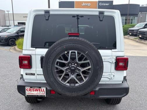 Bright White Clearcoat 2026 Jeep Wrangler Sahara