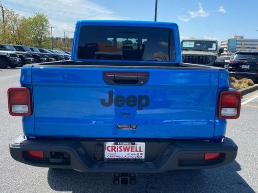 2025 Jeep Gladiator Sport