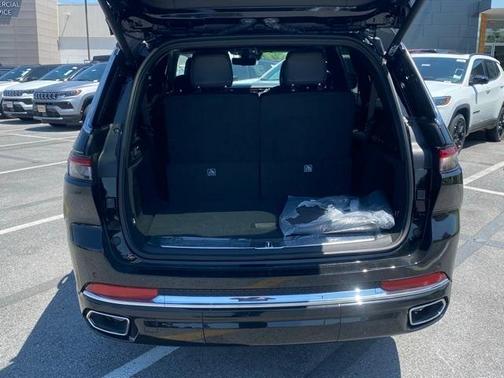 2025 Jeep Grand Cherokee L Overland