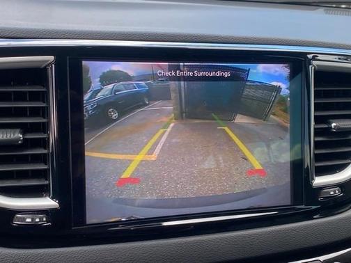 2023 Chrysler Pacifica Touring-L