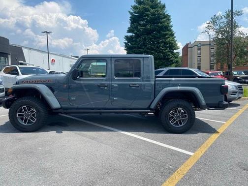 2025 Jeep Gladiator Mojave