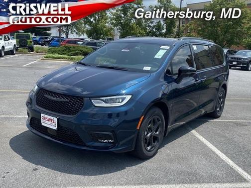 2025 Chrysler Pacifica Hybrid Select