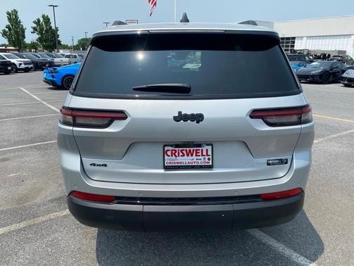 2025 Jeep Grand Cherokee L Laredo