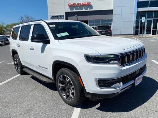 Bright White Clearcoat 2023 Jeep Wagoneer Series III
