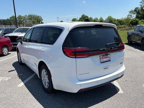 White 2027 Chrysler Pacifica SELECT