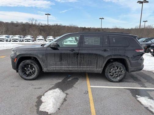 2026 Jeep Grand Cherokee L Laredo