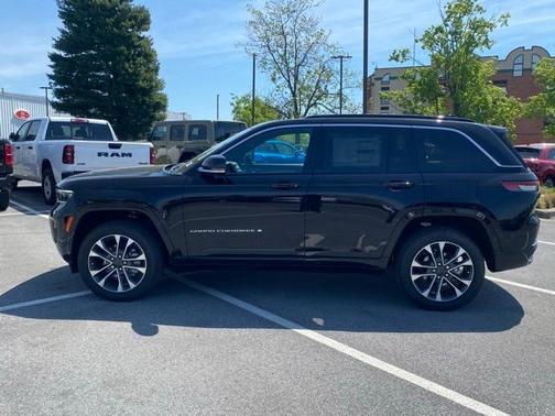 2025 Jeep Grand Cherokee Overland