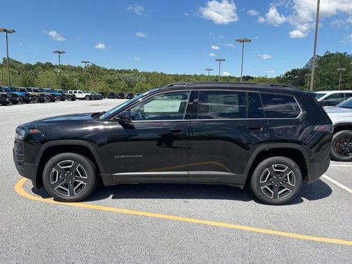 Diamond Black 2026 Jeep Cherokee LAREDO/LIMITED
