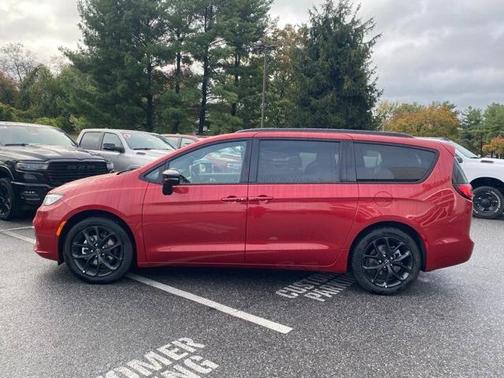 2026 Chrysler Pacifica Limited