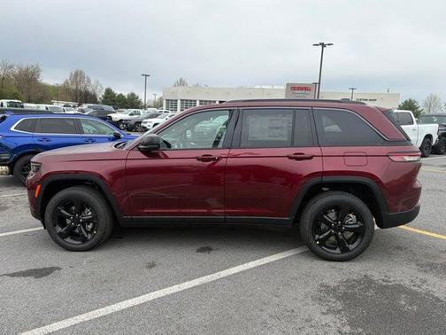 Velvet Red Pearlcoat 2026 Jeep Grand Cherokee Limited