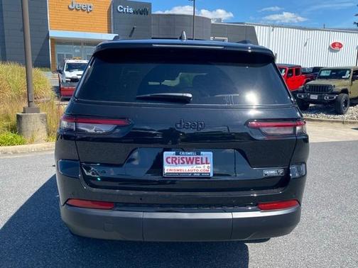 2025 Jeep Grand Cherokee L Laredo