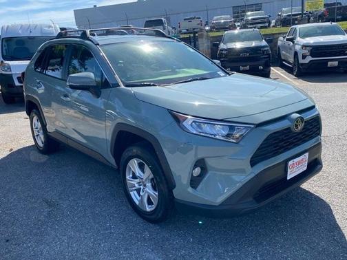 2020 Toyota RAV4 XLE