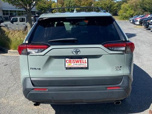 2020 Toyota RAV4 XLE