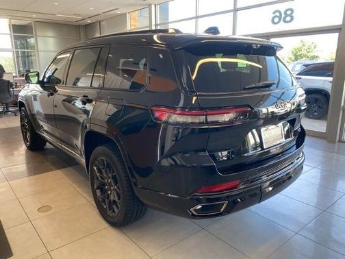 2025 Jeep Grand Cherokee L Summit