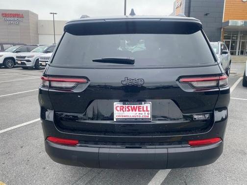 2025 Jeep Grand Cherokee L Laredo