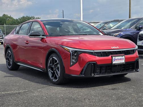 2025 Kia K4 GT-Line