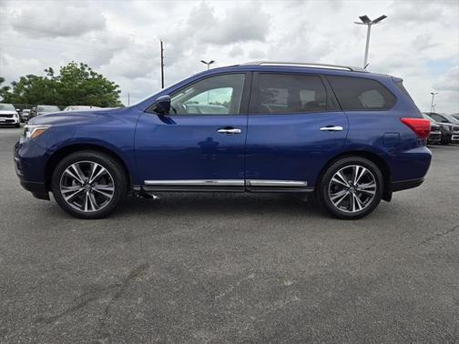 2018 Nissan Pathfinder Platinum
