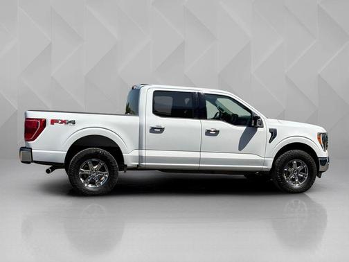 Oxford White 2021 Ford F-150 XLT