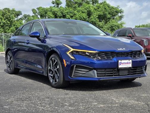 2025 Kia K5 EX